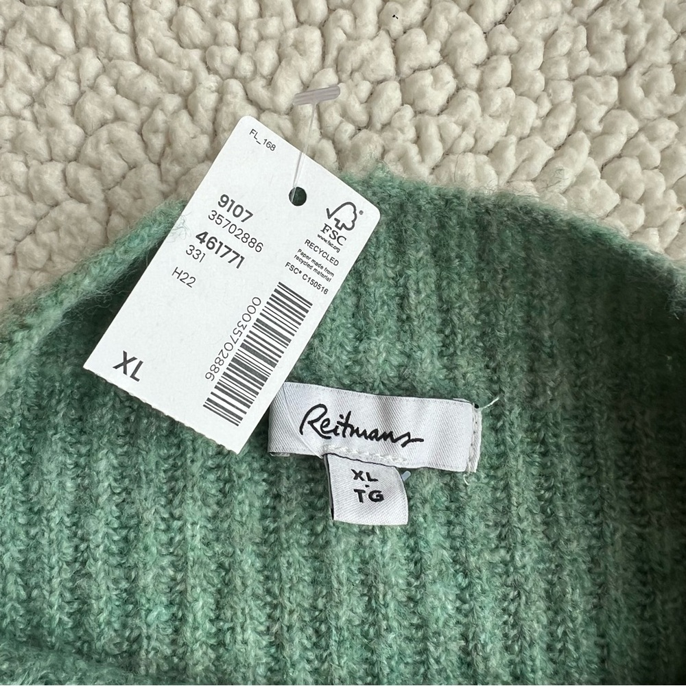 New Long-Sleeve Mock-Neck Loose Sweater - Picture 3 of 7